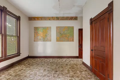 307 E Main St, Monticello, IL 61856 photo 8