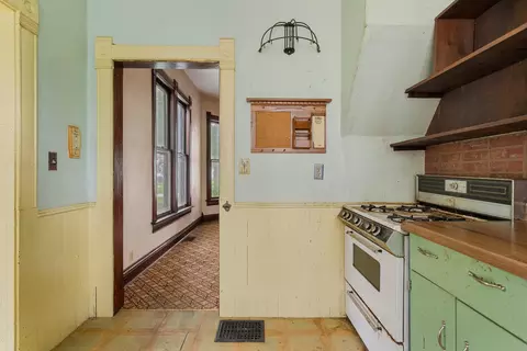 307 E Main St, Monticello, IL 61856 photo 16