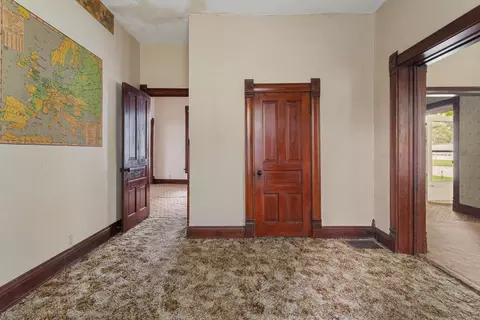 307 E Main St, Monticello, IL 61856 photo 9
