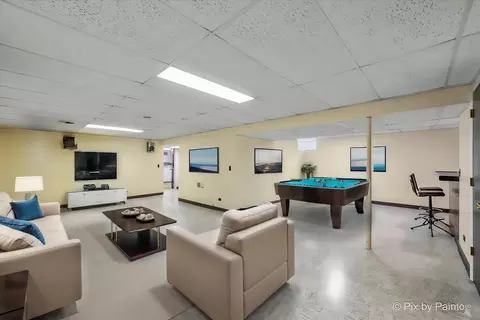 Living - 1209 Mallard Dr, Elgin, IL 60123 photo 2 of 4