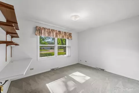 Bedroom - 1209 Mallard Dr, Elgin, IL 60123 photo 3 of 5