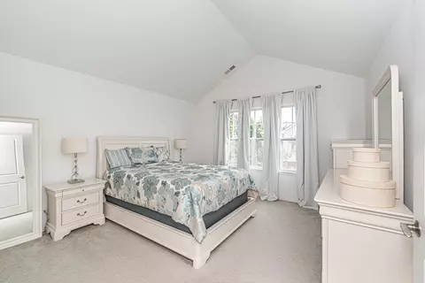 Bedroom - 402 Lexington Ln, Rolling Meadows, IL 60008 photo 4 of 4