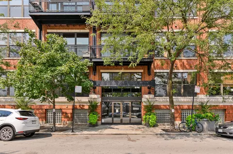 1040 W Adams St #249, Chicago, IL 60607