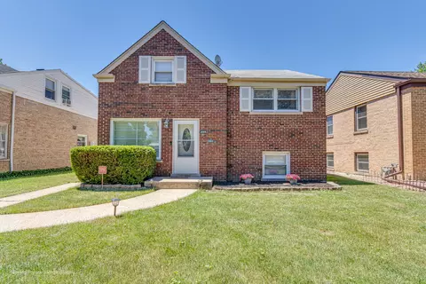 3044 Scott St, Franklin Park, IL 60131