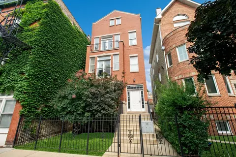 3457 N Racine Ave #3, Chicago, IL 60657
