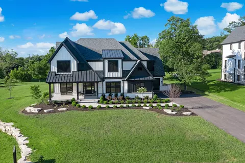 7700 Wolf Rd, Burr Ridge, IL 60527