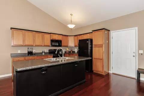 Kitchen - 1094 Canyon Creek Rd, Normal, IL 61761 photo 2 of 3