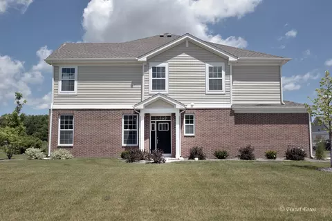 Exterior - 1012 Draper Rd, Mchenry, IL 60050 photo 2 of 3