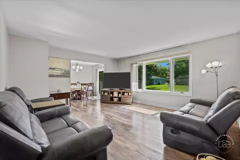 Living - 935 Ruth Dr, Elgin, IL 60123 photo 1 of 3
