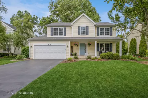 3057 Shenandoah Dr, Carpentersville, IL 60110
