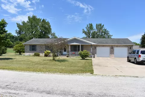 931 W Jenson St W, Saybrook, IL 61770