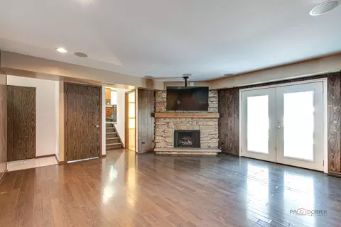 906 Juneway Ave, Deerfield, IL 60015 photo 21