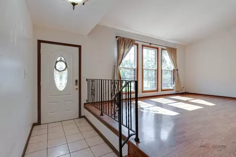 906 Juneway Ave, Deerfield, IL 60015 photo 3