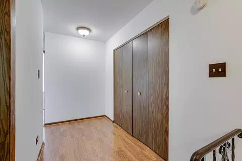 906 Juneway Ave, Deerfield, IL 60015 photo 19