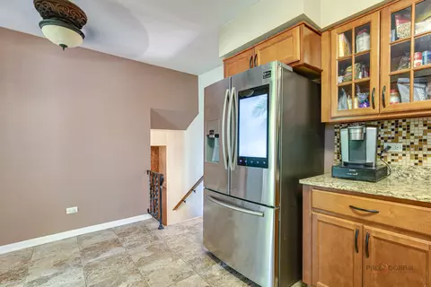 906 Juneway Ave, Deerfield, IL 60015 photo 11