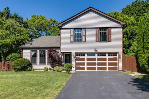 906 Juneway Ave, Deerfield, IL 60015