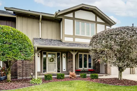 8337 Berkhansted Ct, Orland Park, IL 60462