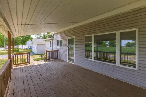 Exterior - 120 N Hickory St, Cullom, IL 60929 photo 3 of 10