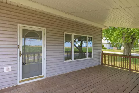 Exterior - 120 N Hickory St, Cullom, IL 60929 photo 2 of 10