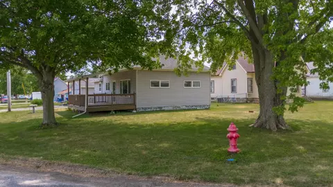 Exterior - 120 N Hickory St, Cullom, IL 60929 photo 4 of 10