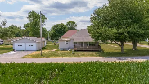 Exterior - 120 N Hickory St, Cullom, IL 60929 photo 10 of 10