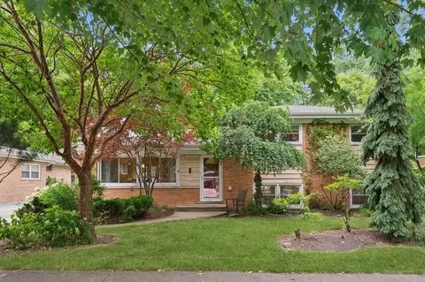 9240 Menard Ave, Morton Grove, IL 60053