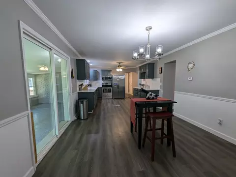 Dining - 1703 Mayfair Rd, Champaign, IL 61821 photo 3 of 5