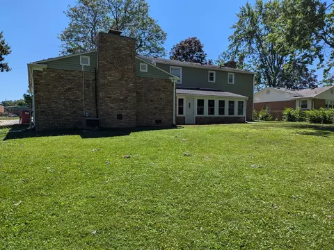 Exterior - 1703 Mayfair Rd, Champaign, IL 61821 photo 9 of 10