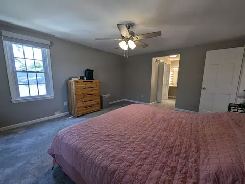 Bedroom - 1703 Mayfair Rd, Champaign, IL 61821 photo 3 of 10