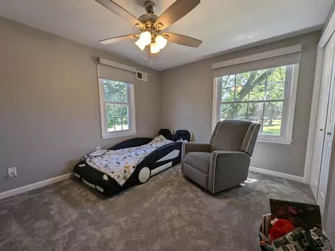 Bedroom - 1703 Mayfair Rd, Champaign, IL 61821 photo 8 of 10
