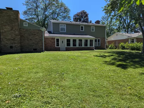 Exterior - 1703 Mayfair Rd, Champaign, IL 61821 photo 8 of 10