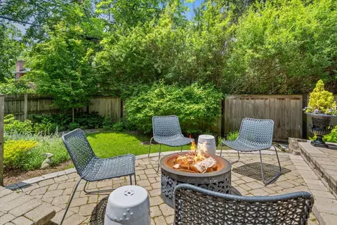Exterior - 446 Jackson Ave, Glencoe, IL 60022 photo 5 of 6