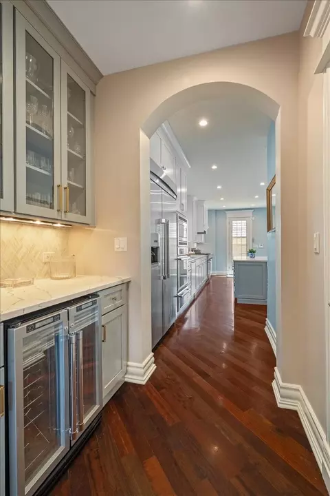 Kitchen - 446 Jackson Ave, Glencoe, IL 60022 photo 1 of 4