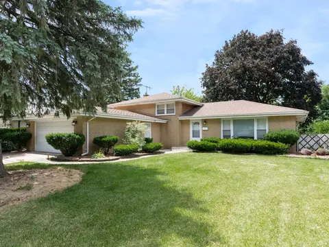 16920 Greenwood Ave, South Holland, IL 60473