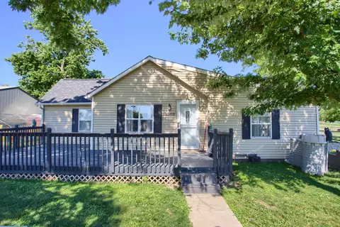 309 N State St, Danvers, IL 61732