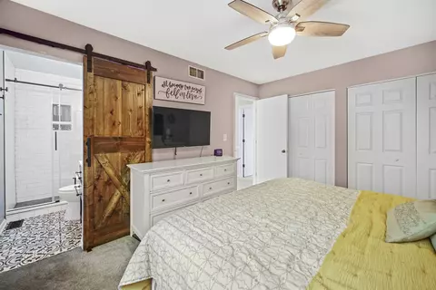 Bedroom - 716 Holly Dr, Bartlett, IL 60103 photo 1 of 5
