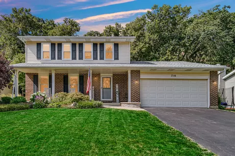 716 Holly Dr, Bartlett, IL 60103