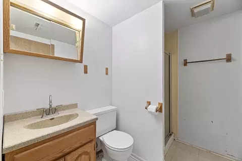 2002 N Sherman Dr, Mchenry, IL 60050 photo 22
