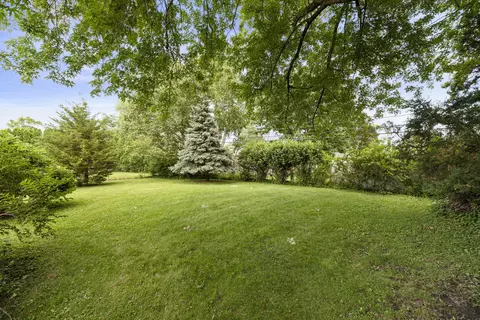 2002 N Sherman Dr, Mchenry, IL 60050 photo 29