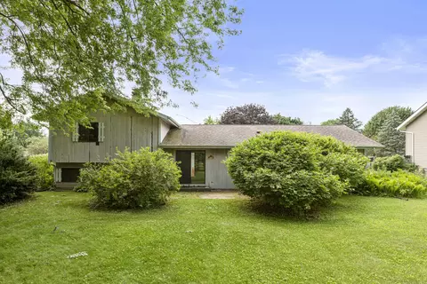 2002 N Sherman Dr, Mchenry, IL 60050 photo 27