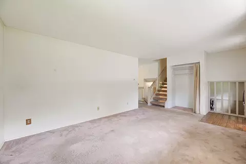 2002 N Sherman Dr, Mchenry, IL 60050 photo 7