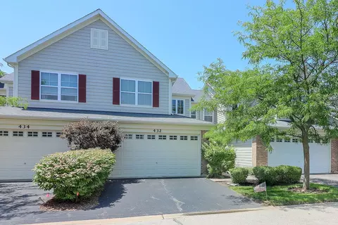 432 Tiverton St, Elgin, IL 60124