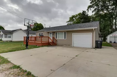 Undisclosed, Tuscola, IL 61953