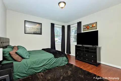 Bedroom - 4517 Clearview Dr, Mchenry, IL 60050 photo 3 of 4