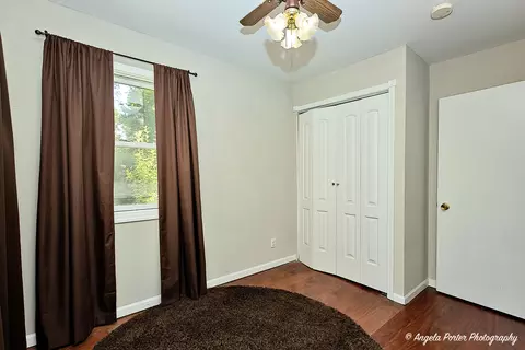 Bedroom - 4517 Clearview Dr, Mchenry, IL 60050 photo 2 of 4