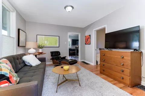 Living - 914 E Locust St, Bloomington, IL 61701 photo 1 of 3