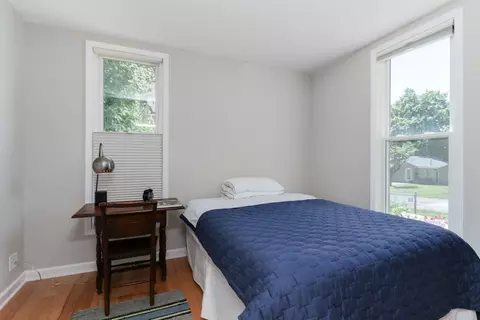 Bedroom - 914 E Locust St, Bloomington, IL 61701 photo 3 of 5
