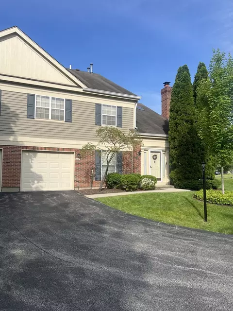 227 Bent Creek Ct, Palatine, IL 60067
