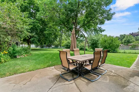 1011 Valewood Rd, Bartlett, IL 60103 photo 17