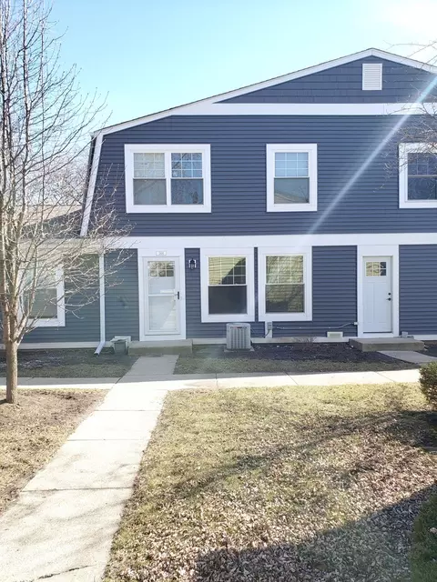 344 Mallard Ct #344, Vernon Hills, IL 60061